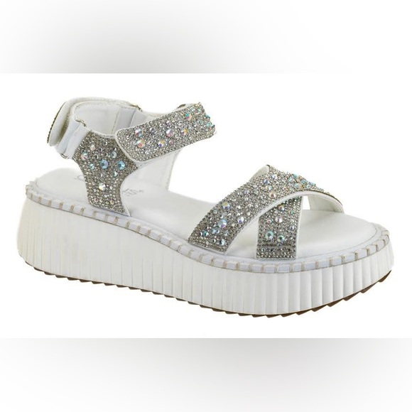 NIB 🤍 White Rhinestone Sandals - Picture 4 of 4